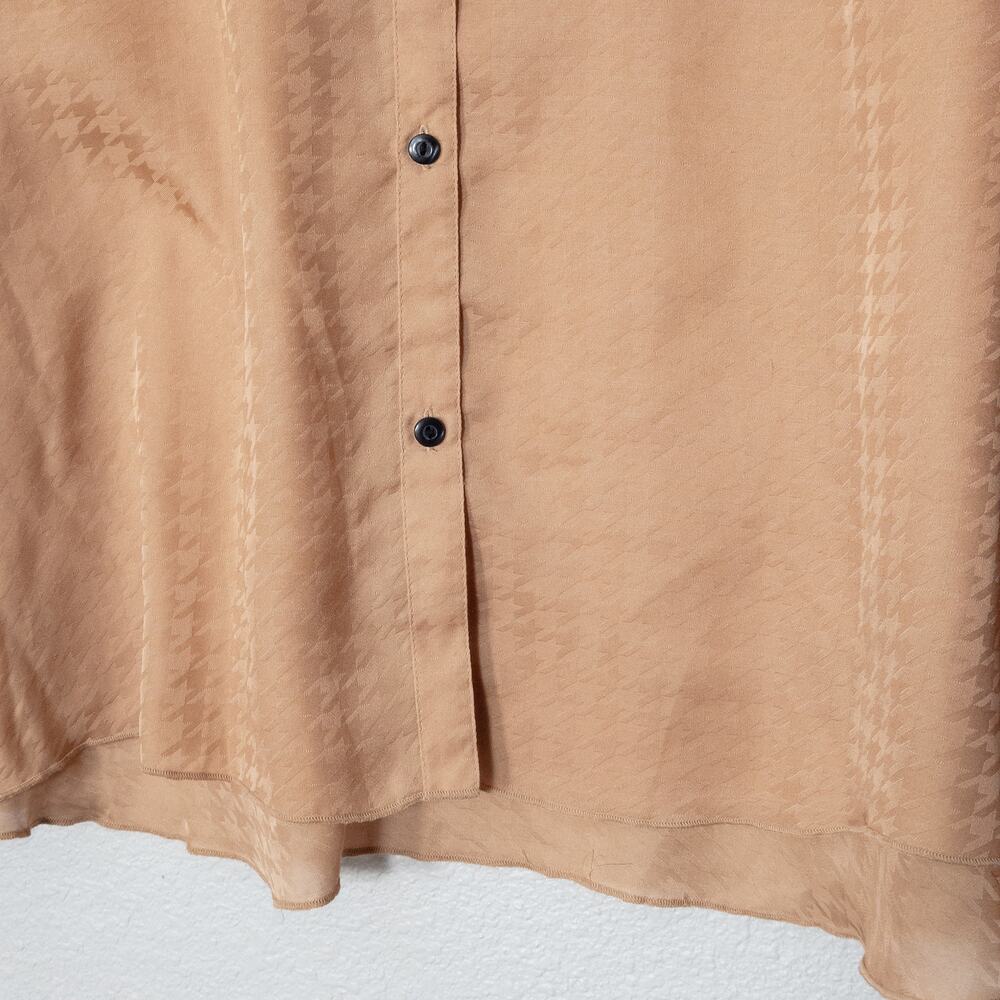 Gap Button Down Shirt Size XL Gold Retro Pajama Chic Collared Classic - Picture 5 of 7